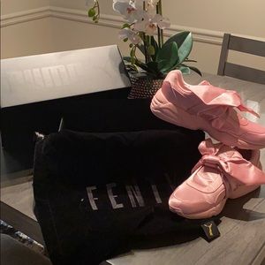 FENTY x PUMA Rihana Bow Sneaker - Pink/Size 8.5
